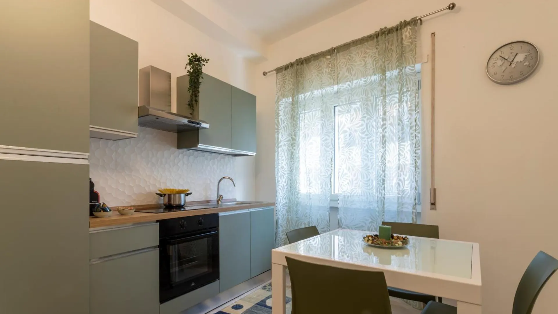 Vigna Clara Apartment Roma 0*,  İtalya
